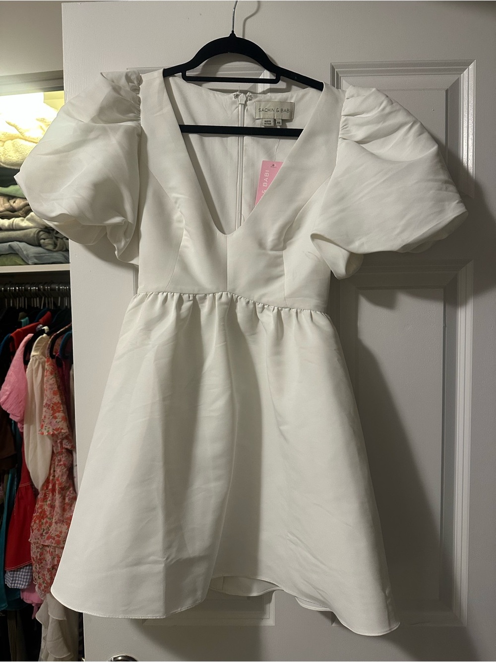 Sachin + Babi Ivory Deep-V Puff-Sleeve Mini Dress - Picture 2 of 4